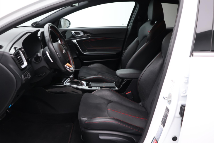 Kia Ceed 1,6 TGDI 150kW GT LED 1.Maj.