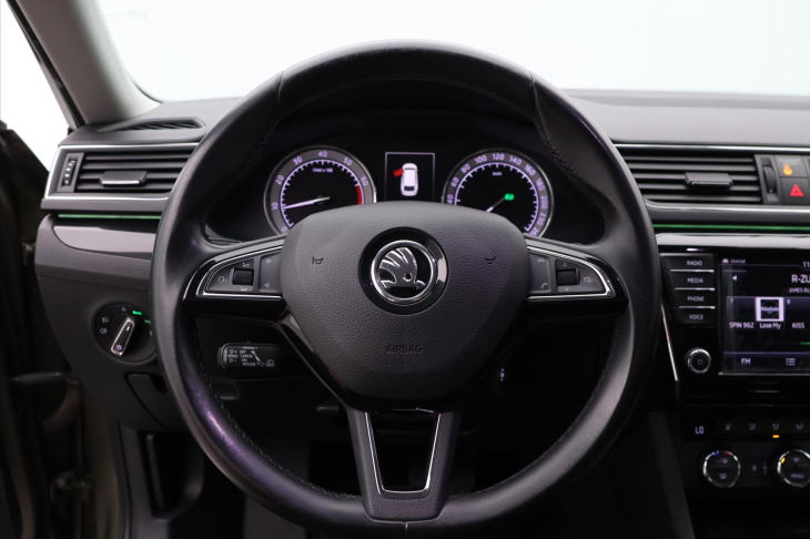 Škoda Superb 2.0 TSI 206kW DSG CZ L&K