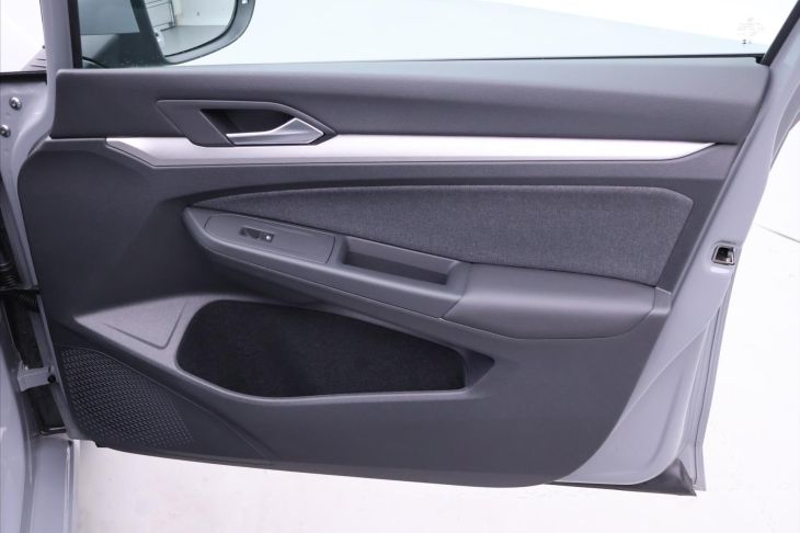 Volkswagen Golf Variant 1,5 TSI 96kW Life CZ DPH