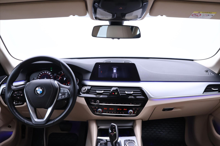 BMW Řada 5 2,0 520d Luxury Line CZ DPH