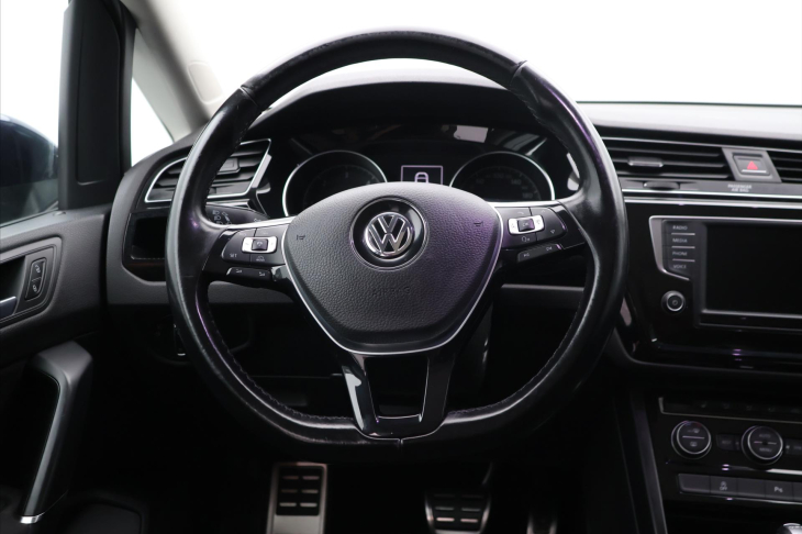 Volkswagen Touran 2,0 TDI 110kW DSG Sound 7-Míst