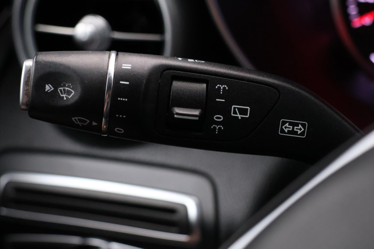 Mercedes-Benz GLC 2,1 220d 125kW 4Matic Aut. LED
