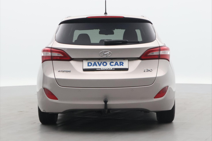 Hyundai i30 1.6 GDI 99kW CZ Trikolor Tažné