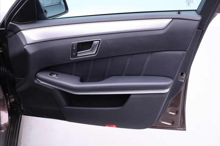 Mercedes-Benz Třídy E 3,0 350d 190kW 4Matic 1.Maj.