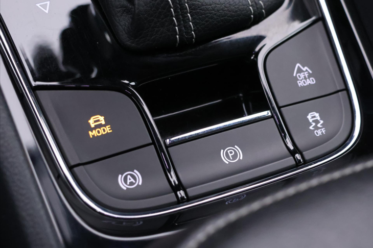 Škoda Karoq 2,0 TDI DSG 4x4 Sportline LED