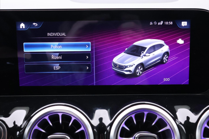 Mercedes-Benz EQA 250 150kW AMG Kamera Navi