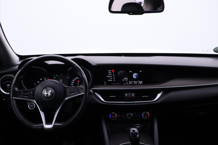 Alfa Romeo Stelvio 2,0 TBi 148kW Aut. Q4 Super