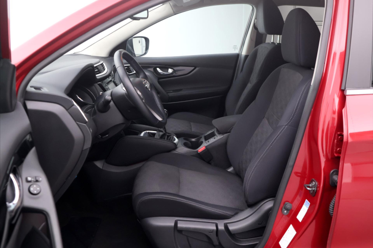 Nissan Qashqai 1,2 DIG-T 85 kW N-Connecta