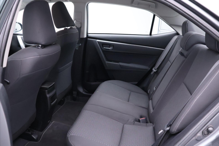 Toyota Corolla 1,6 VVT-i 97 kW CZ Ser.kniha