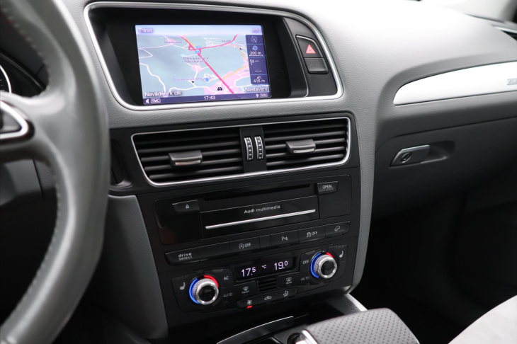 Audi Q5 3,0 TDI 180kW Aut Quattro Kůže