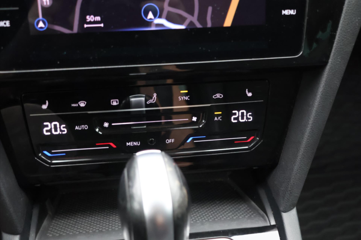 Volkswagen Passat 2,0 TDI 110kW Elegance DSG DPH