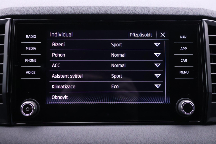 Škoda Karoq 2,0 TDI 4x4 DSG Sportline CZ