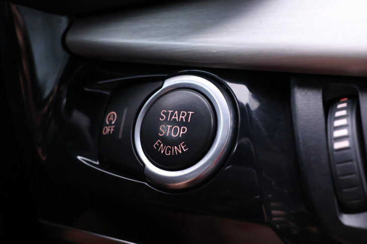 BMW X6 3,0 M50d 280kW M-Paket CZ DPH