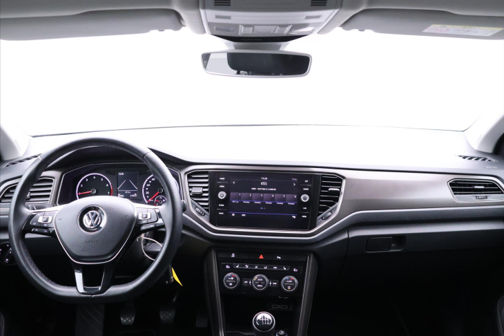 Volkswagen T-Roc 1,5 110TSI Serv.kniha tempomat
