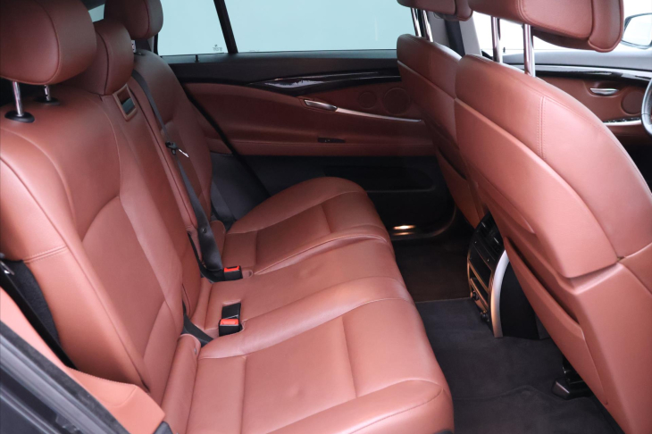 BMW Řada 5 3,0 530D 180kW xDrive Aut. GT