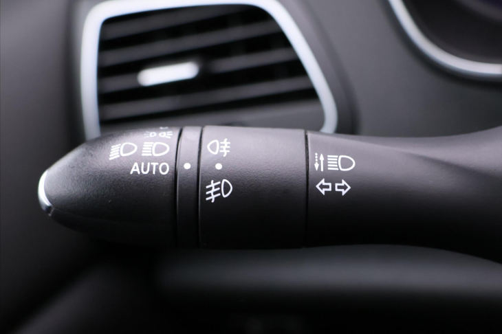 Renault Mégane 1,2 TCe 74kW CZ Aut.klima