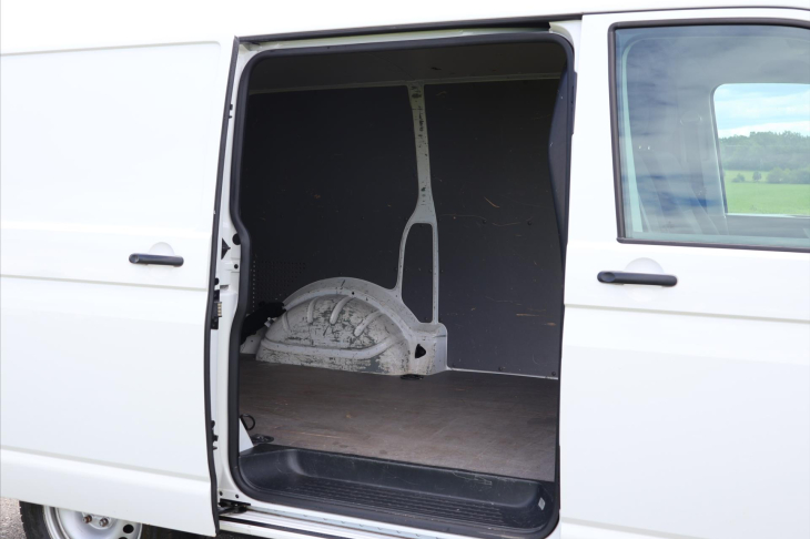 Volkswagen Transporter 2,0 TDI T6.1 1.Maj Klima DPH
