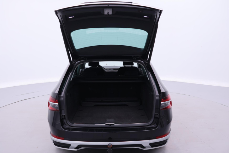 Škoda Superb 2,0 TDI 147kW 4x4 Scout DPH