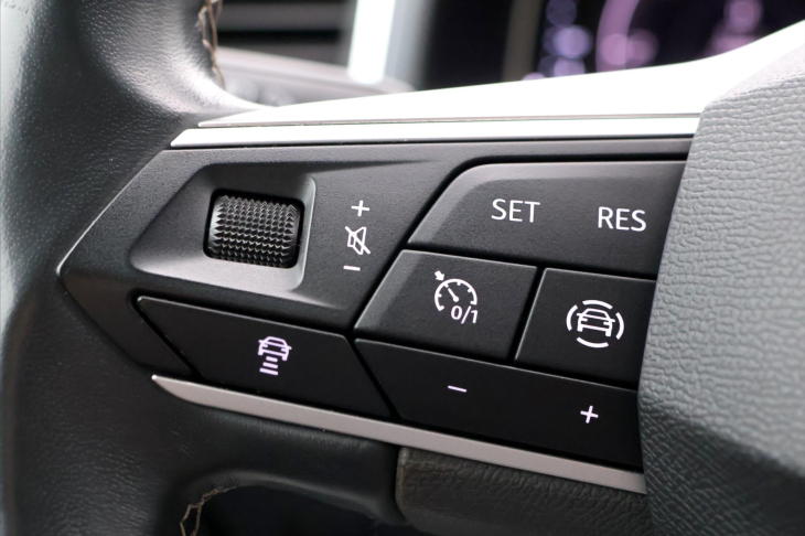 Seat Ateca 2,0 TDI Style LED Virtual DPH