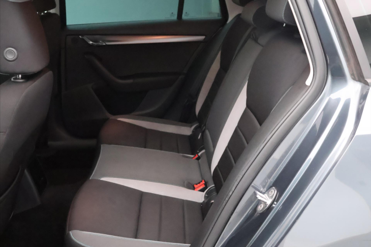 Škoda Octavia 1,6 TDI 81 kW JOY Aut.klima