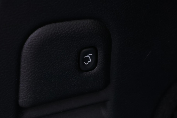 Jeep Grand Cherokee 3,0 CRDI 184kW CZ Summit DPH