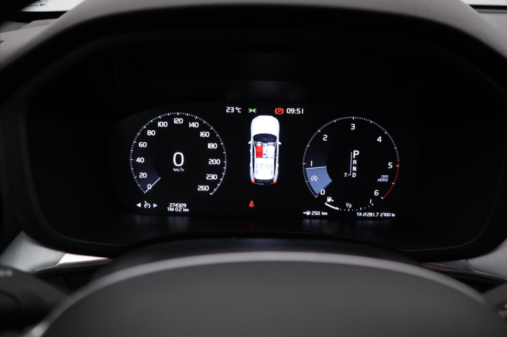 Volvo XC60 2,0 140KW D4 Momentum AWD Auto