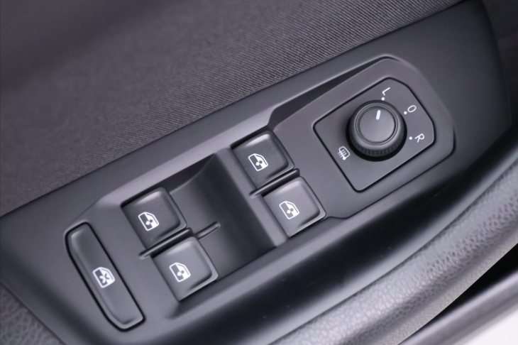 Volkswagen Passat 2,0 TDI 110kW DSG LED DPH