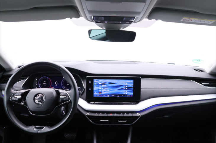 Škoda Octavia 2,0 TDI DSG Style Matrix DPH