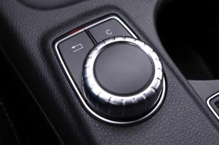 Mercedes-Benz Třídy A 1,8 180CDI 80kW Aut. CZ Xenon