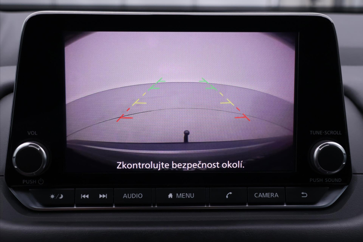 Nissan Qashqai 1,3 DIG-T MHEV Business Tažné