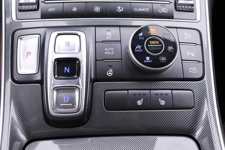 Hyundai Santa Fe 2,2 CRDI 142kW 4WD DCT Style