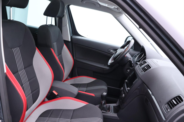 Škoda Yeti 1,2 TSI 77kW Monte Carlo Pano