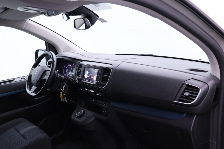 Peugeot Traveller 2,0 130kW Aut. CZ 8-Míst L3