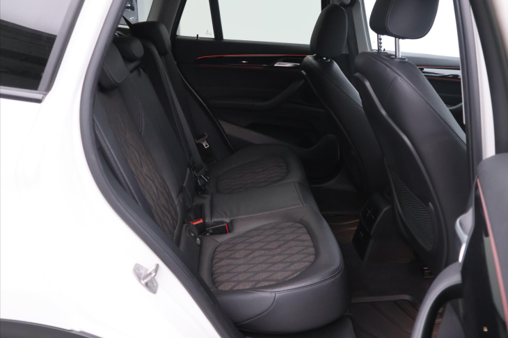 BMW X1 2,0 xDrive 18d 110kW AT CZ