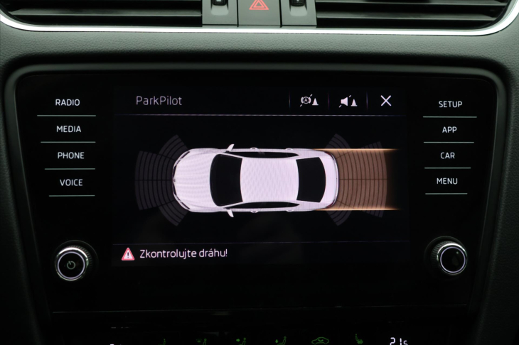 Škoda Octavia 1,6 TDI CZ Style LED Kessy