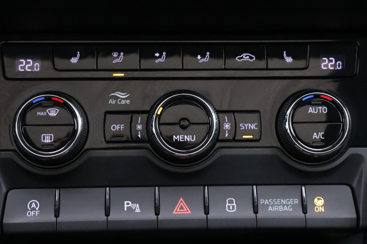 Škoda Karoq 2,0 TDI 85kW DSG Style CZ DPH