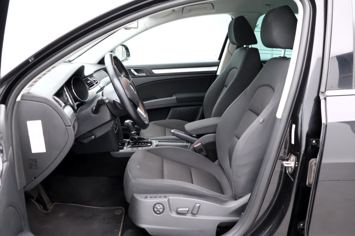 Škoda Superb 2,0 TDI 125kW DSG Navi Xenon