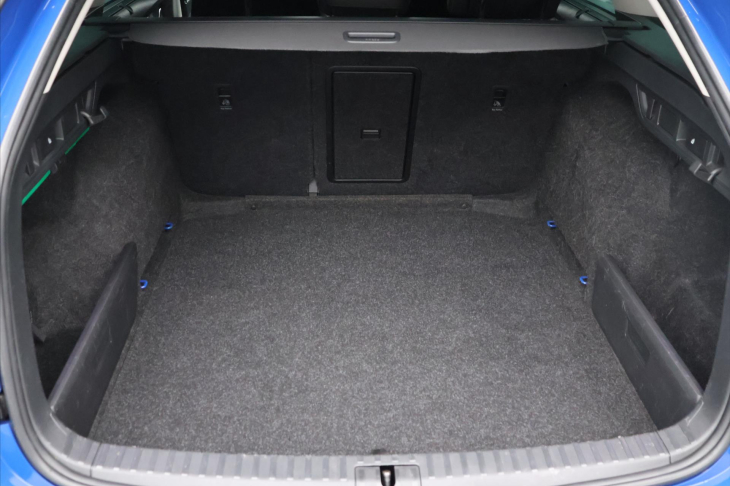 Škoda Octavia 2.0 TDI 147kW DSG Scout 4x4 CZ