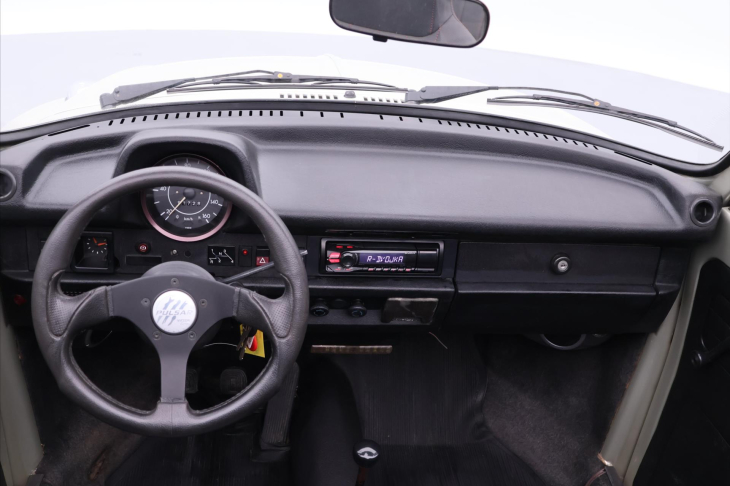 Volkswagen Beetle 1,3 1300 Cabrio