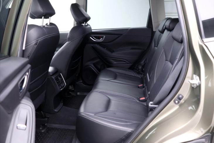 Subaru Forester 2,0 e-Boxer 110kW Executive CZ