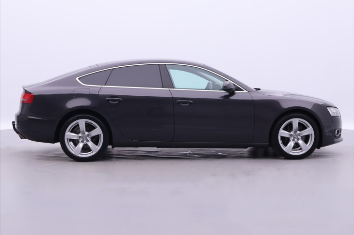 Audi A5 2,0 TFSI 132kW Xenon 1.Maj