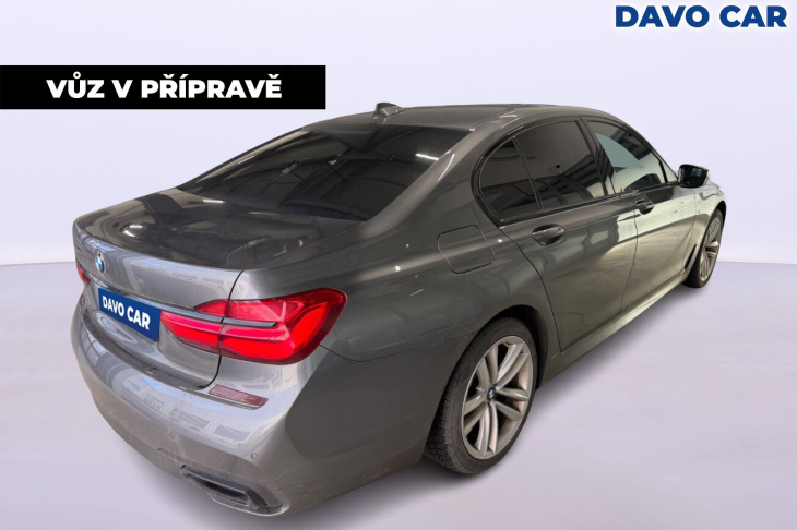 BMW Řada 7 4,4 750i 330kW xDrive DPH
