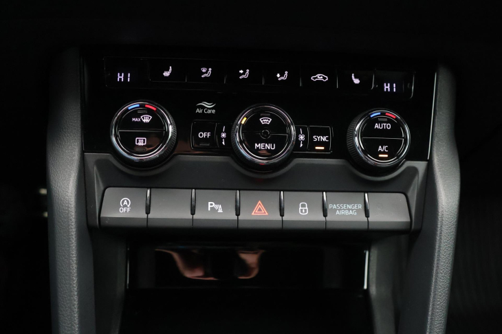 Škoda Karoq 2,0 TDI DSG 4x4 Sportline DPH