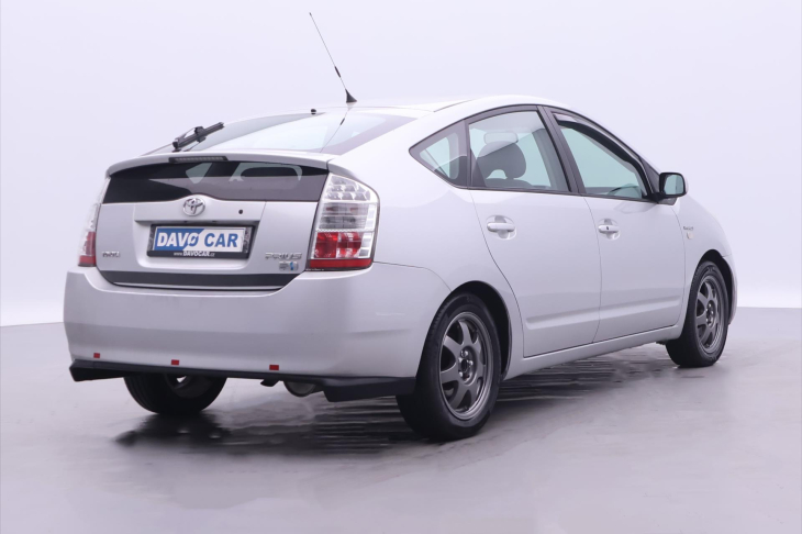 Toyota Prius 1,5 57kW Klima Hybrid Nová baterie