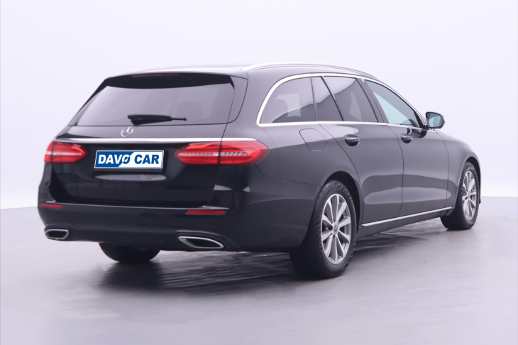 Mercedes-Benz Třídy E 2,0 220D  143kW 4MATIC  AUT