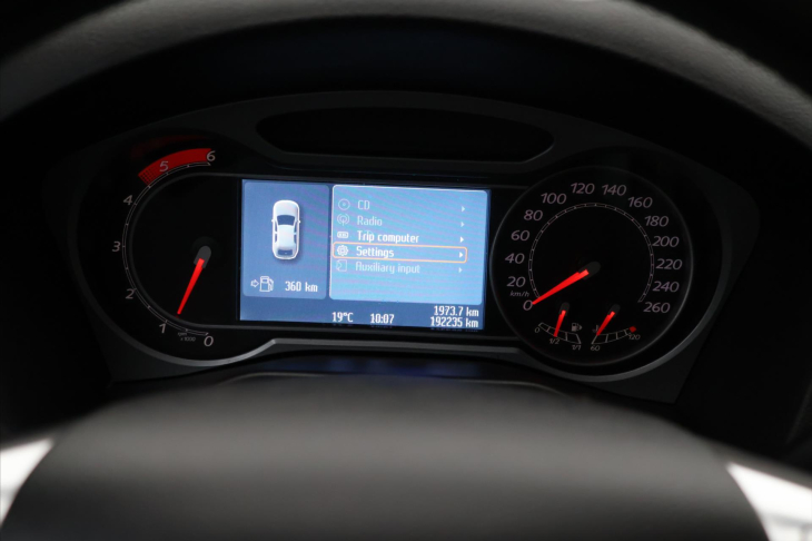 Ford Mondeo 2,0 TDCi 103 kW Aut.klima CZ