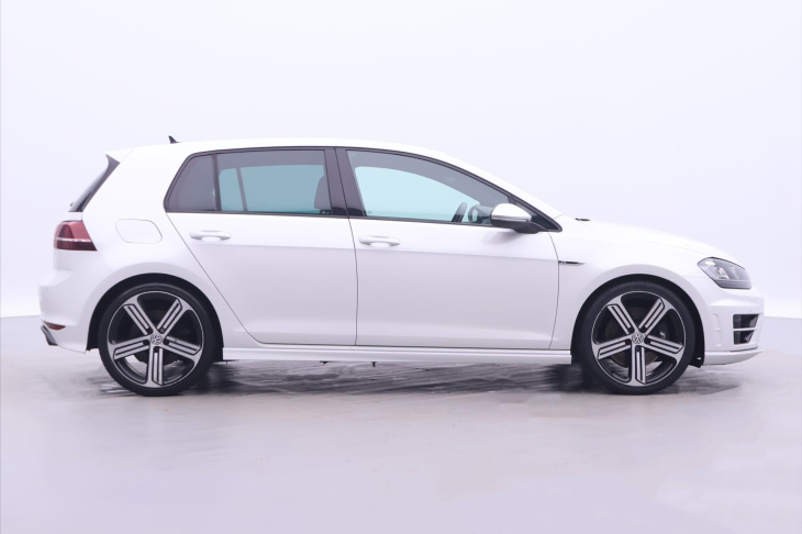 Volkswagen Golf 2,0 TSI R 221kW DSG 4Motion