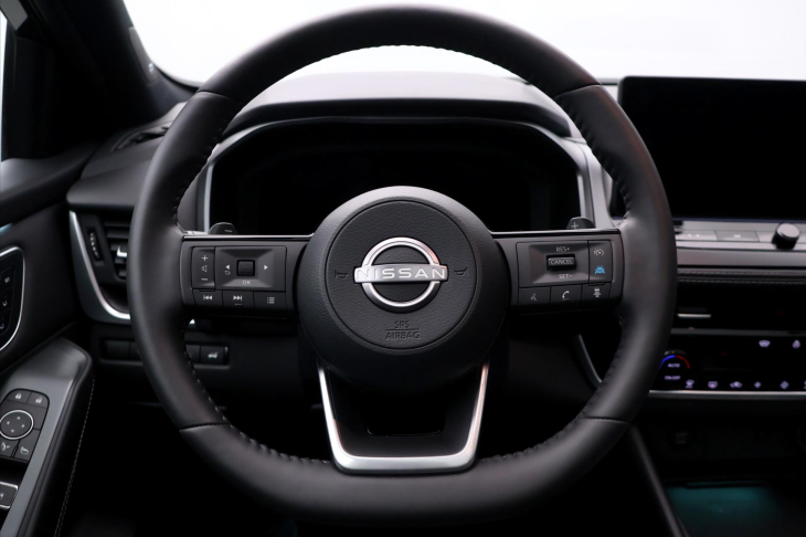 Nissan Qashqai 1,3 DIG-T 116kW 4x4 Tekna CZ DPH