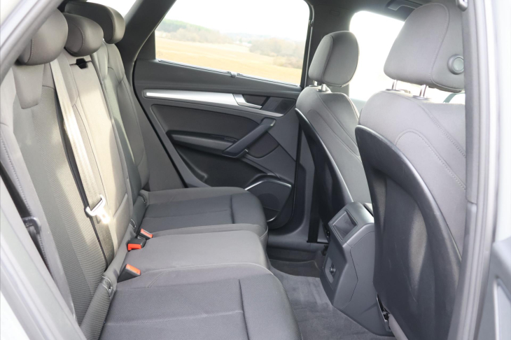 Audi Q5 2,0 40TDI S-line quattro DPH