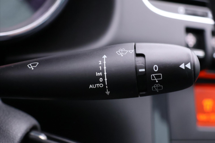 Peugeot 3008 1,6 THP 115kW Premium Pano CZ